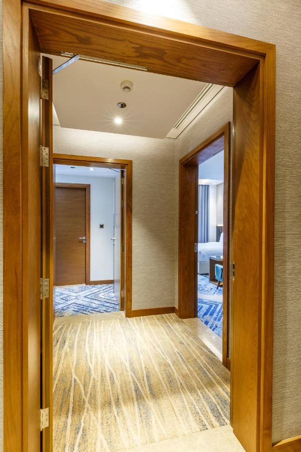 S19 Hotel-Al Jaddaf Metro Station Dubai Exterior photo